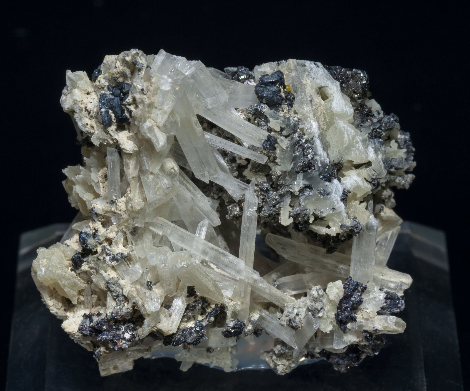 specimens/s_imagesAB8/Olshanskyite-ED96AB8f.jpg