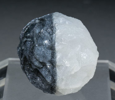 Calcite with Boulangerite inclusions. Front