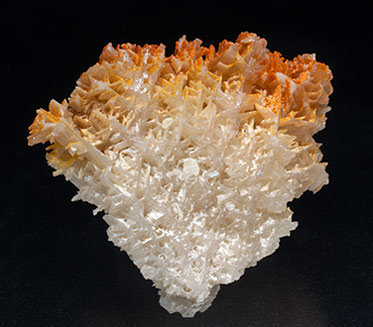 Chromium-rich Mimetite on Cerussite. Rear