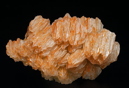 Chromium-rich Mimetite on Cerussite. Front