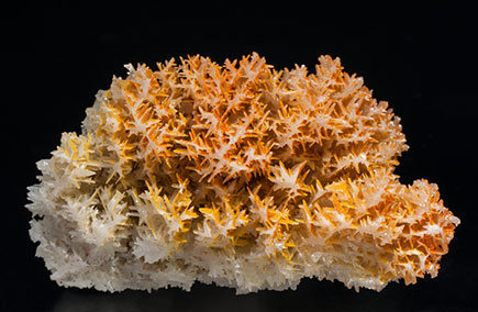 Chromium-rich Mimetite on Cerussite. Front