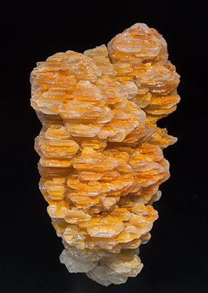 Chromium-rich Mimetite on Cerussite. Top