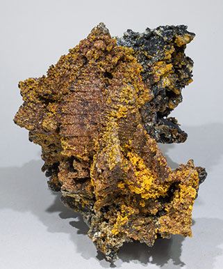 Willemite after Descloizite with Mimetite. 