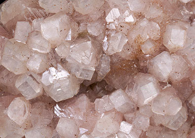 Hydroxyapophyllite-(K). 