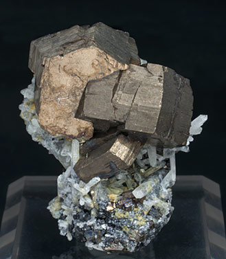 Pyrrhotite with Quartz and Sphalerite. 