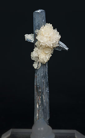 Stibnite with Baryte. Rear