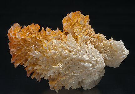 Chromium-rich Mimetite on Cerussite. Rear