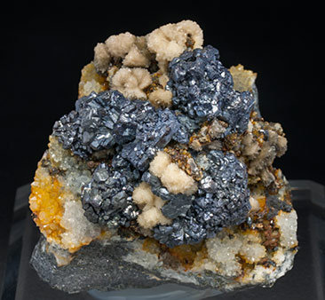 Pyrargyrite with Calcite and Quartz.