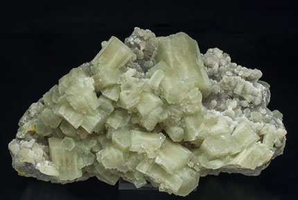 Aragonite with Sulfur.