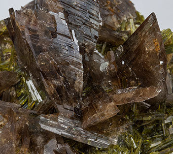 Axinite-(Mn) with Epidote. 