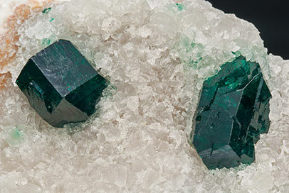 Dioptase on Calcite. 