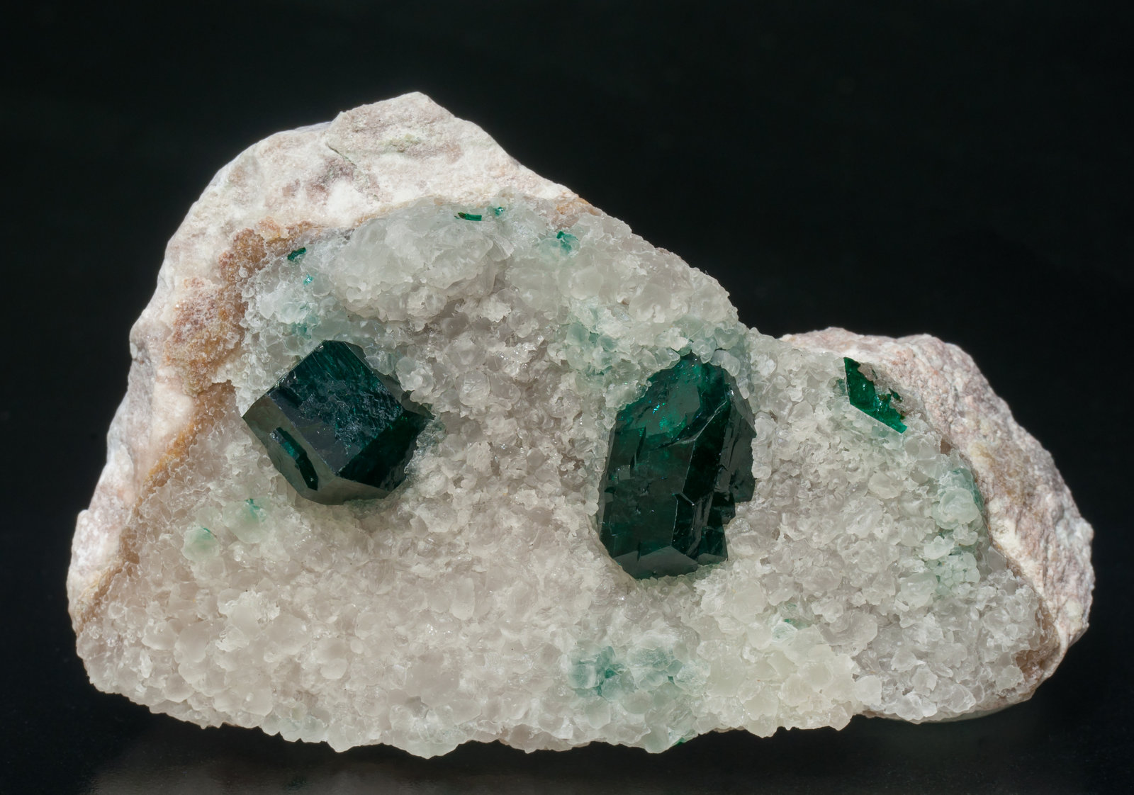 specimens/s_imagesAD1/Dioptase-TA92AD1f.jpg