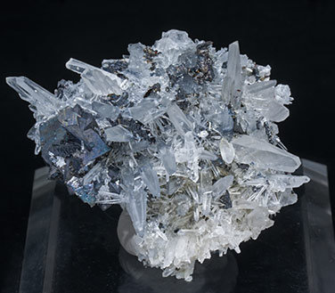 Lautite with Tennantite-Tetrahedrite, Hbnerite, Quartz and Pyrite.