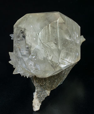 Calcite with Dolomite. Side