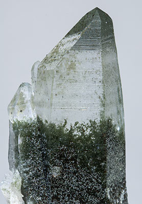 Quartz with Chlorite and Chlorite inclusions. 