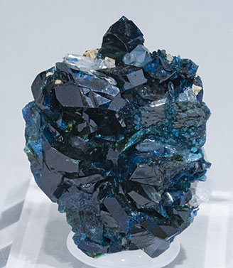 Lazulite with Siderite and Quartz. 