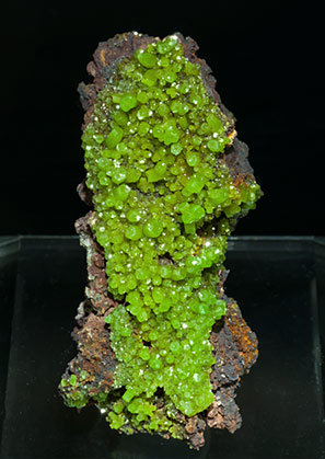 Pyromorphite. Front