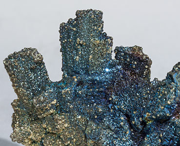 Arsenopyrite with Pyrite, Muscovite and Quartz. 
