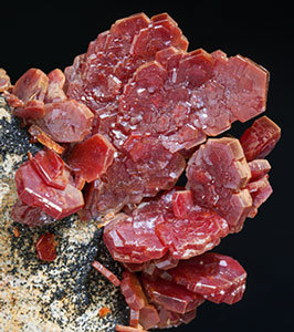 Vanadinite with Mottramite. 