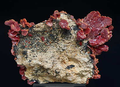 Vanadinite with Mottramite.