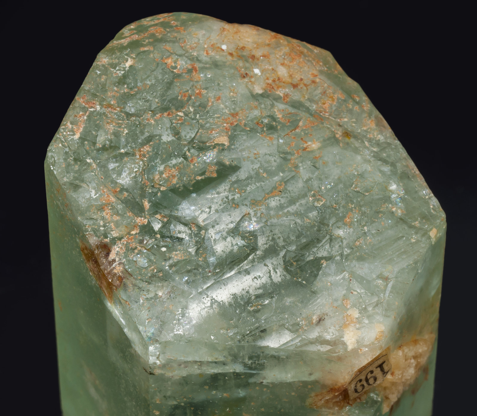 specimens/s_imagesAD9/Beryl_aquamarine-VD49AD9b.jpg