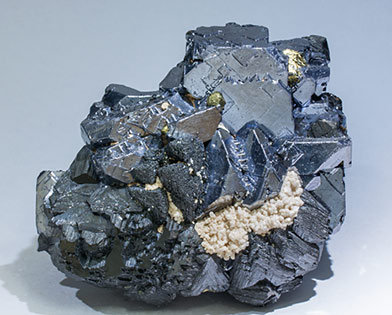 Galena with Sphalerite, Calcite, Tetrahedrite (group) and Chalcopyrite. Front