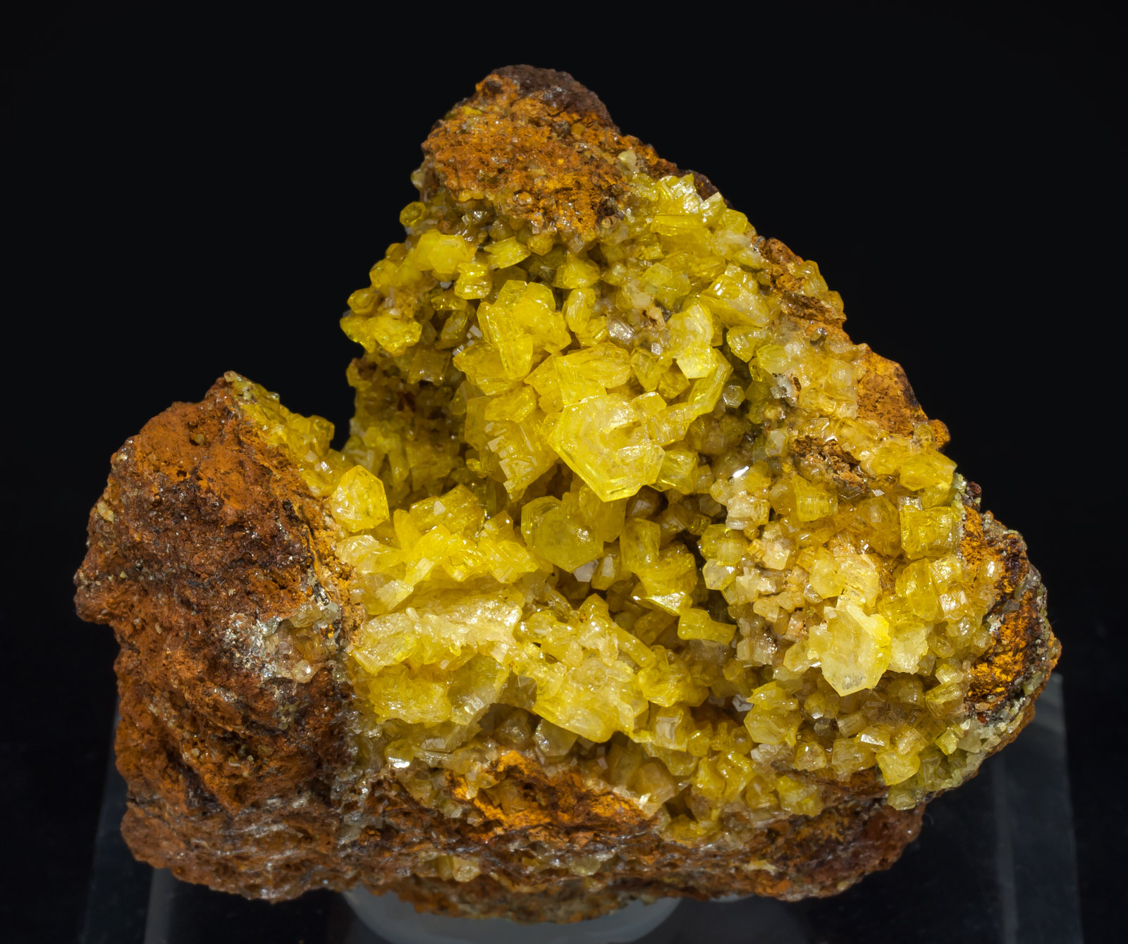 specimens/s_imagesAD9/Mimetite-TK56AD9f.jpg