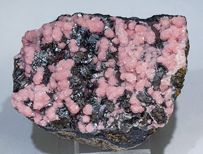 Rhodochrosite with Tennantite-Tetrahedrite (Series).