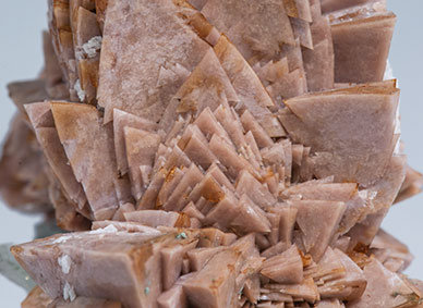 Genthelvite with Quartz and Calcite. 