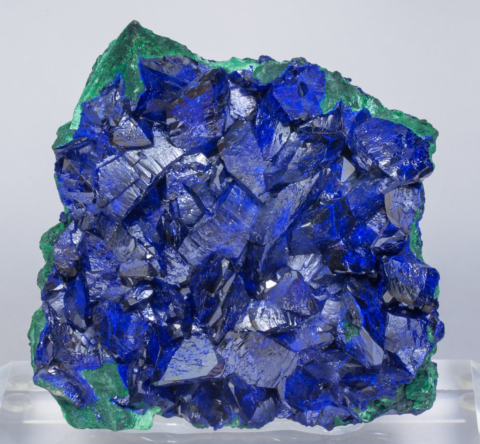 specimens/s_imagesAE2/Azurite-TA10AE2f2.jpg