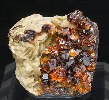 Sphalerite with Siderite.