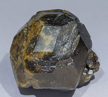 Andradite. Side