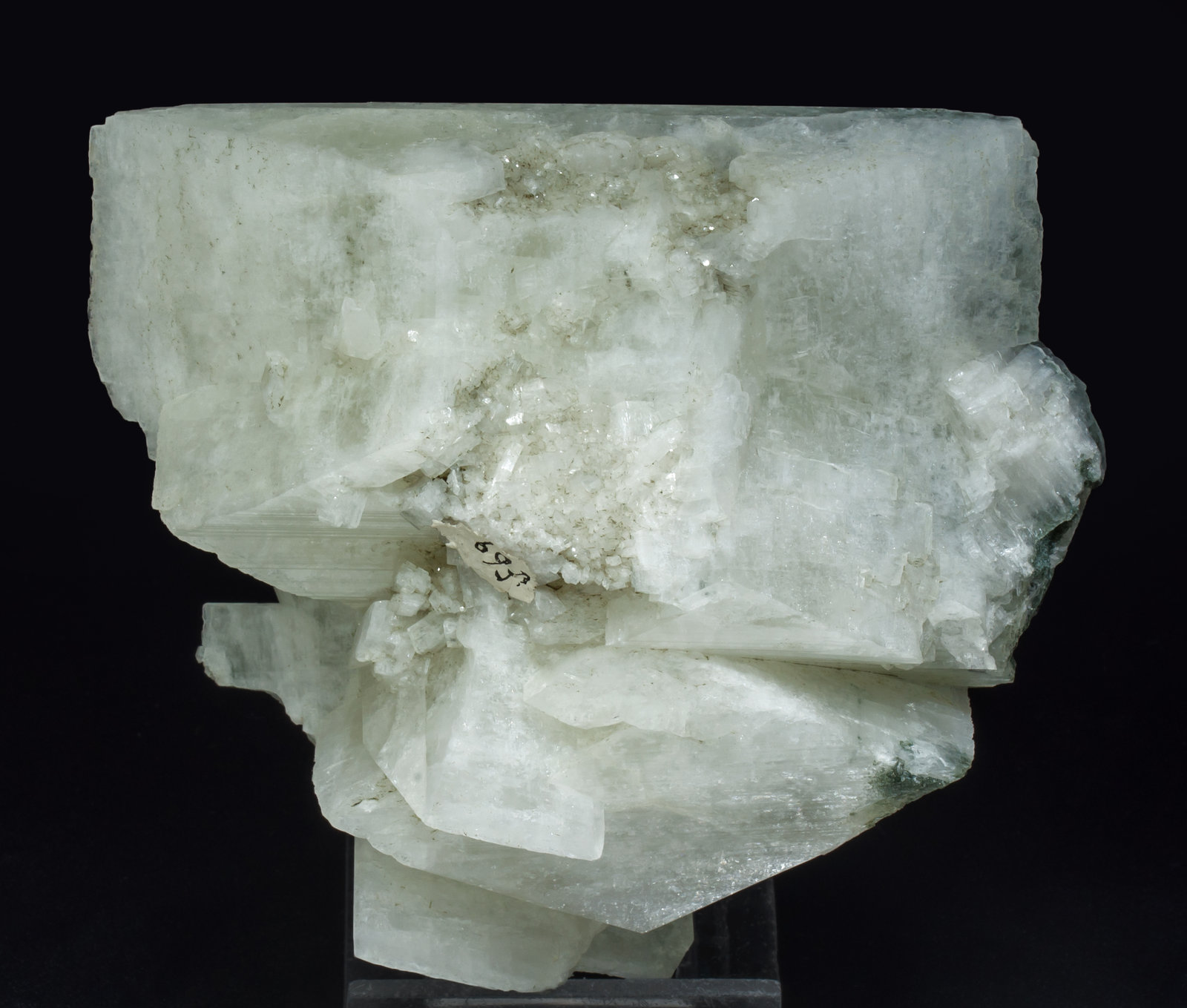 specimens/s_imagesAE4/Orthoclase_adularia-RA27AE4r.jpg