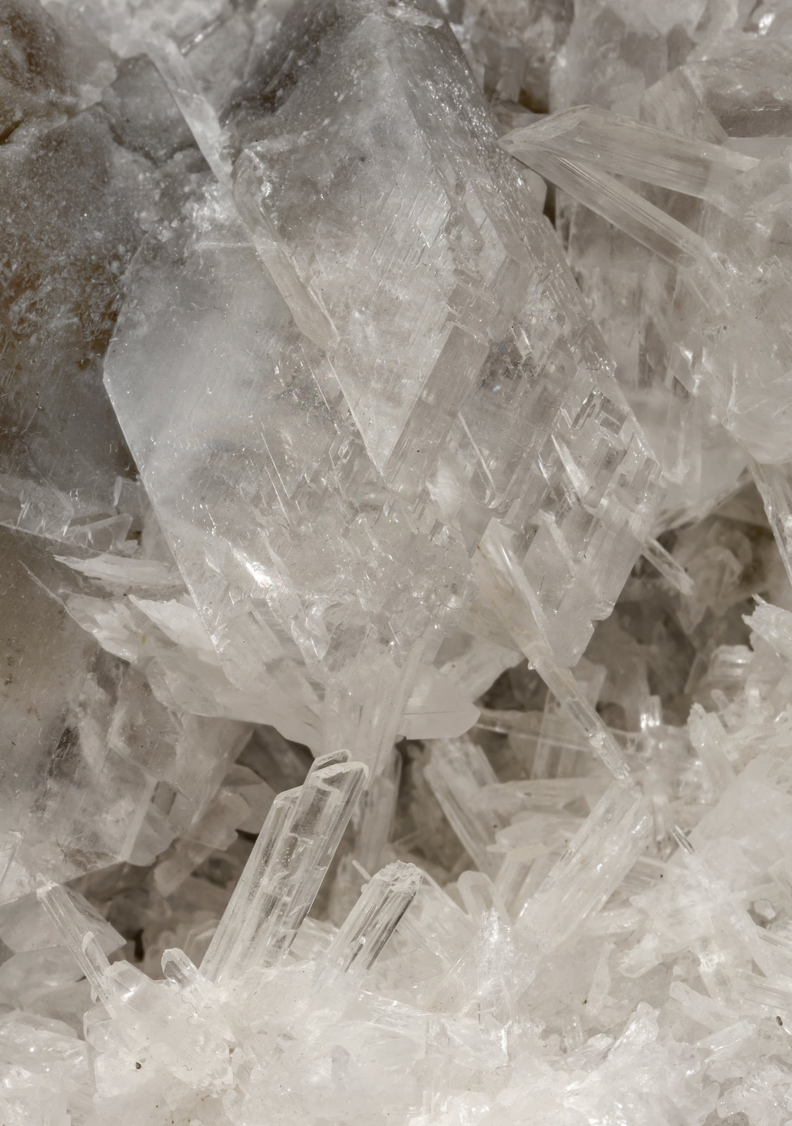 hydroboracite-with-gypsum-and-anhydrite-kohnstein-quarry