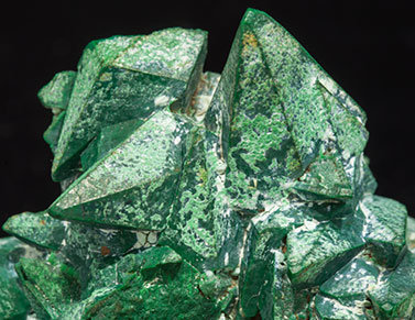 Malachite after Dioptase after Calcite. 