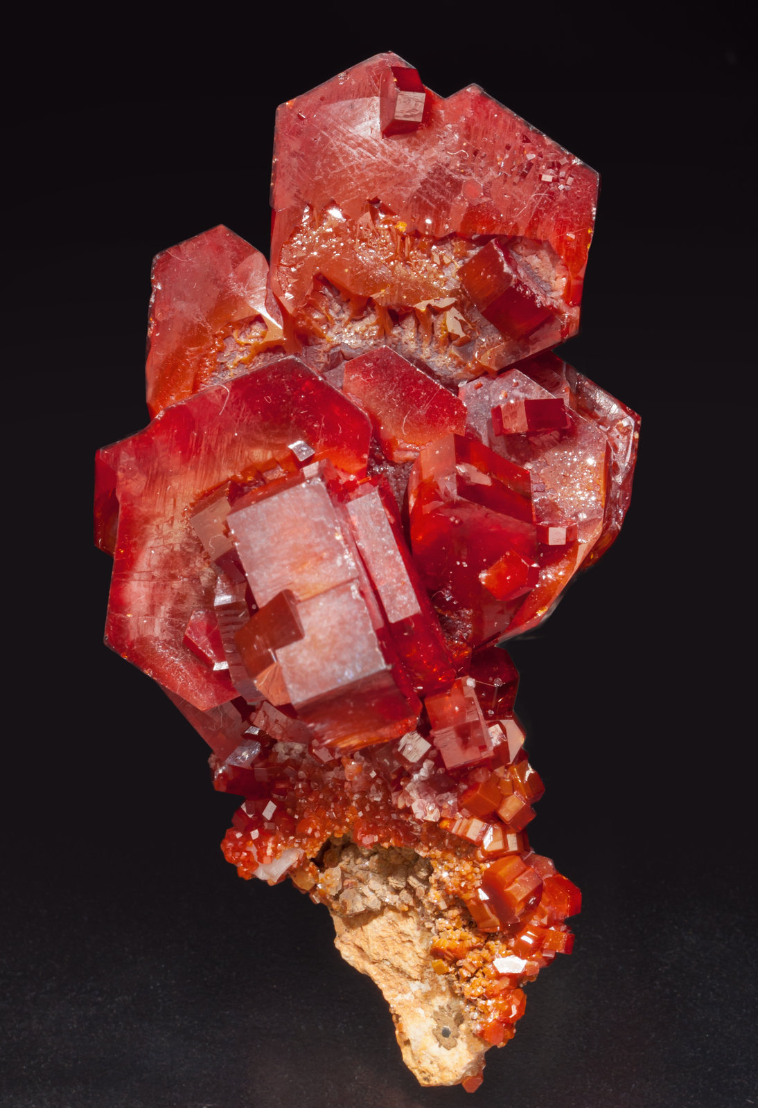 specimens/s_imagesAE5/Vanadinite-EK94AE5f.jpg