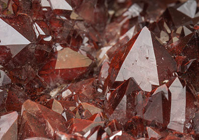 Quartz (variety hematoide). 