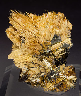 Rutile with Hematite.