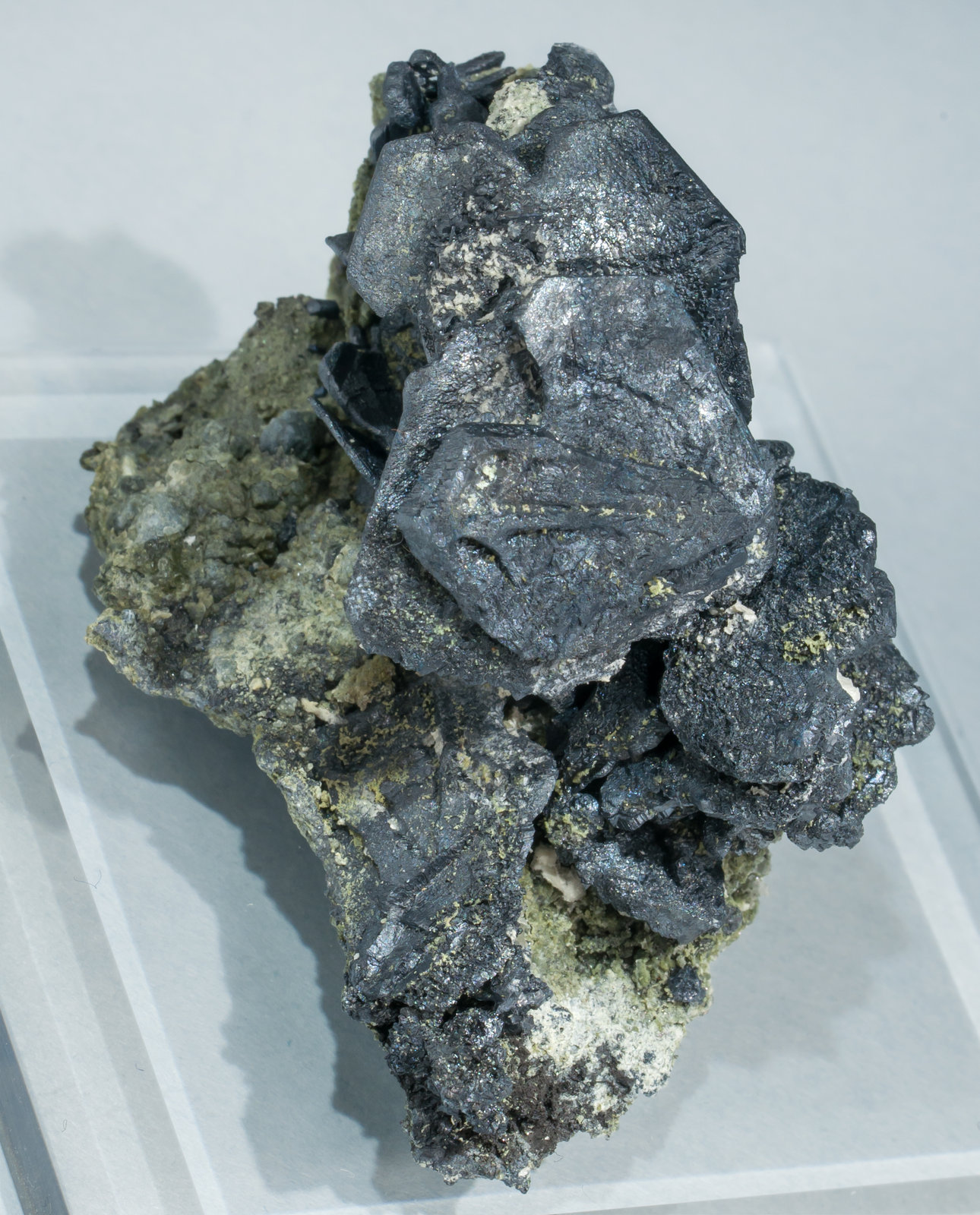 specimens/s_imagesAE8/Djurleite_Chalcocite-TR66AE8t.jpg