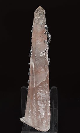 Quartz with Hematite (variety iron rose). Rear