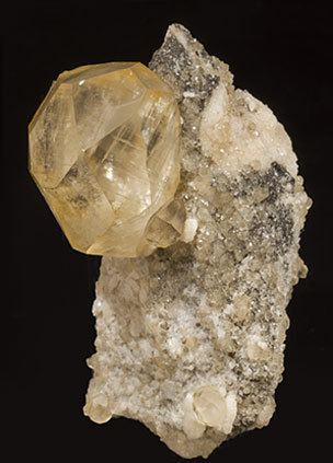 Calcite with Dolomite. Side