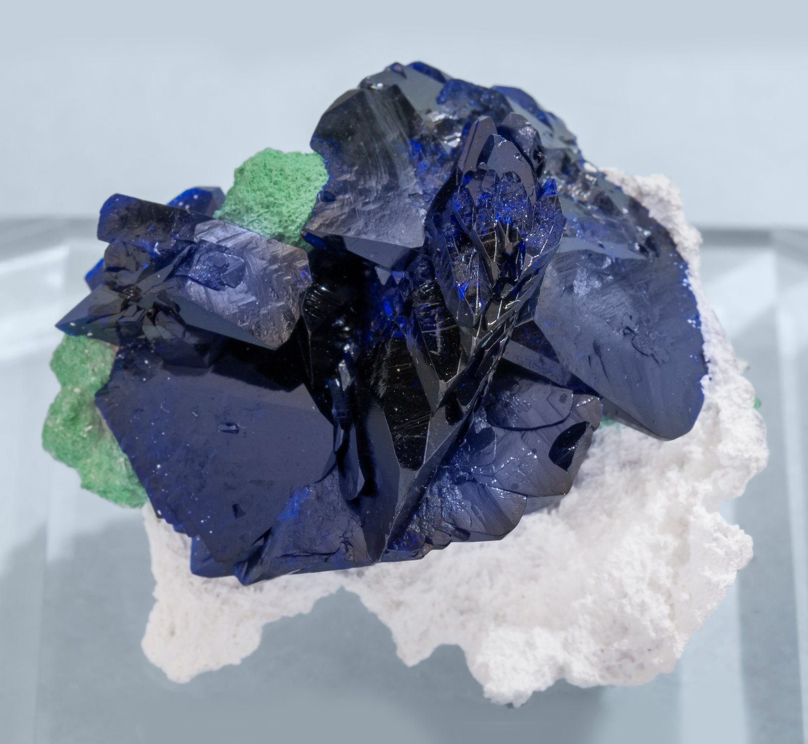 specimens/s_imagesAF1/Azurite-TB69AF1f.jpg