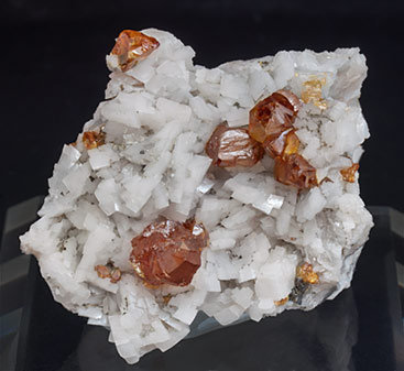 Sphalerite on Dolomite. 