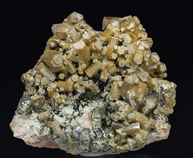 Vanadinite (variety arsenic-bearing vanadinite) with Mottramite.