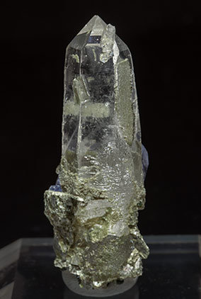 Fluorite on Quartz with Chlorite. Rear