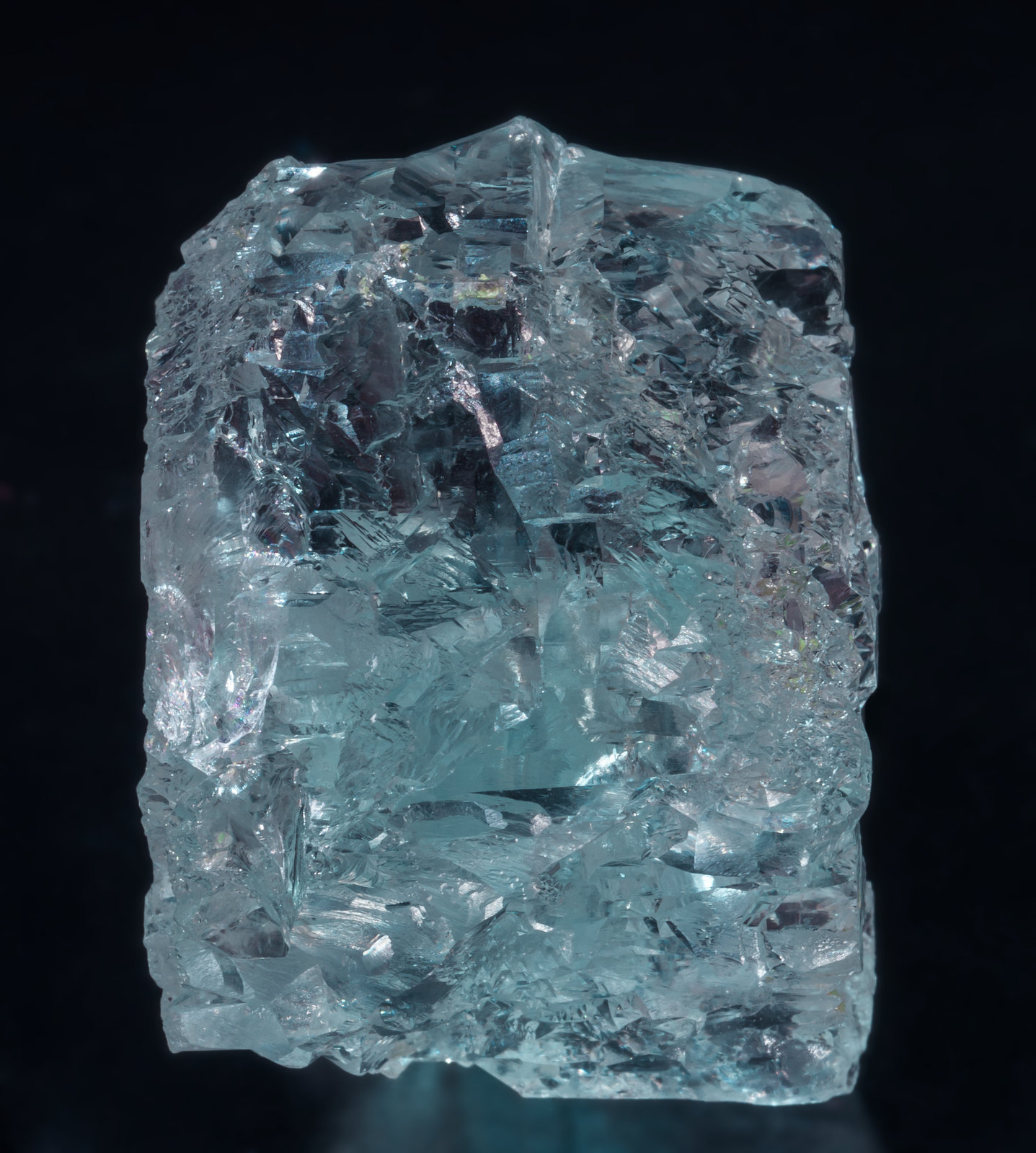 specimens/s_imagesAF6/Beryl_aquamarine-DF89AF6r.jpg