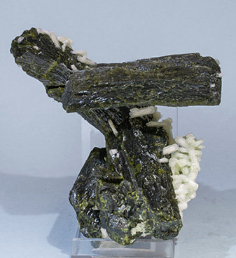 Epidote with Stilbite-Ca.