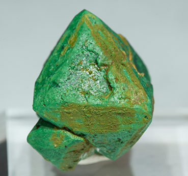 Malachite after Cuprite. Side