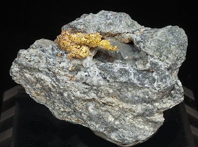 Gold with Quartz.