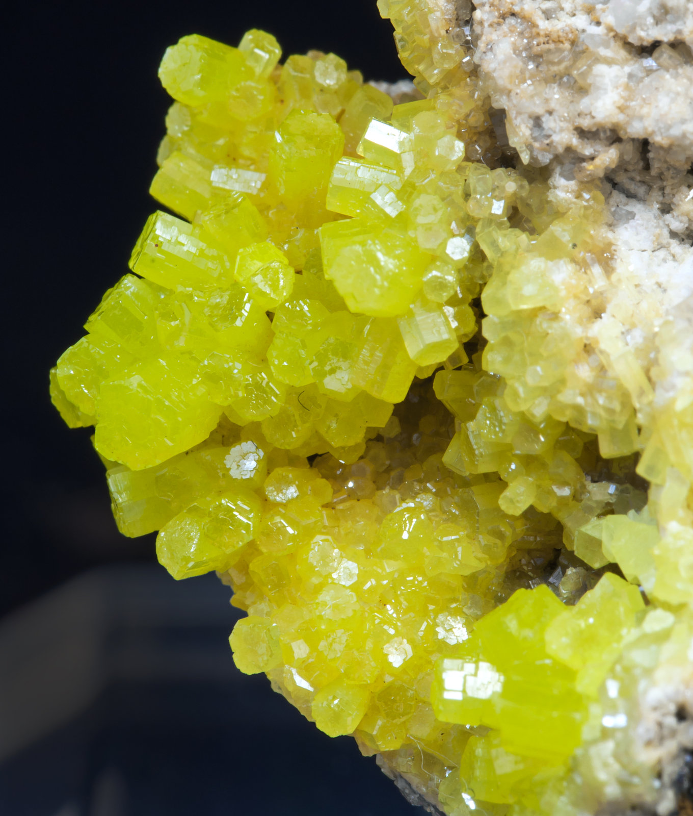 specimens/s_imagesAG0/Pyromorphite-DQ68AG0d.jpg